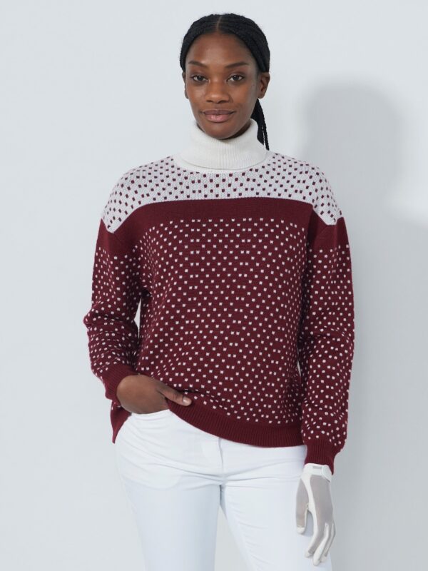 Daily sports Roll neck pullover winery dot